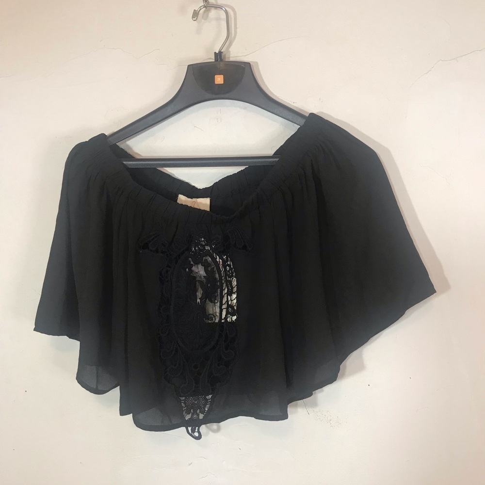Native Rose Black Off Shoulder Kori Crop Top